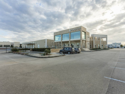 Palazzina uffici indipendente sita in Via Parietai 1 Molfetta - Bari (BA)
