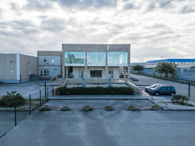 Palazzina uffici indipendente sita in Via Parietai 1 Molfetta - Bari (BA)