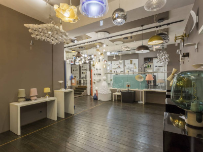Locale commerciale sito in Via Mazzini 37 - Taranto (TA)