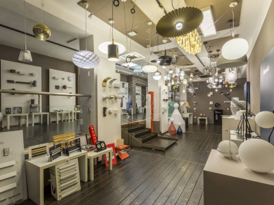 Locale commerciale sito in Via Mazzini 37 - Taranto (TA)
