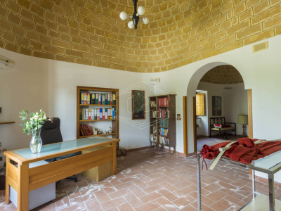 Complesso trulli sito in Contrada Macco Macco - Locorotondo (BA)