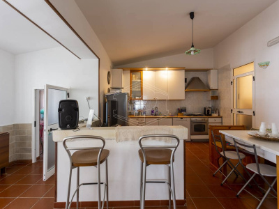 Villa con trulli sita in Contrada Peppuccio 78 - Martina Franca (TA)