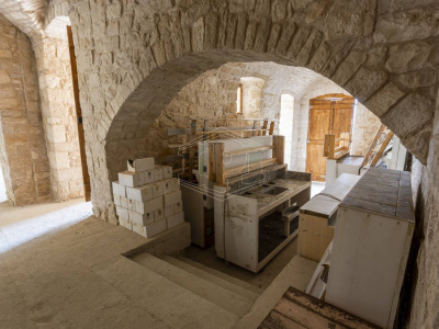 Locale commerciale sito in Via San Girolamo 12/14 - Molfetta (BA)