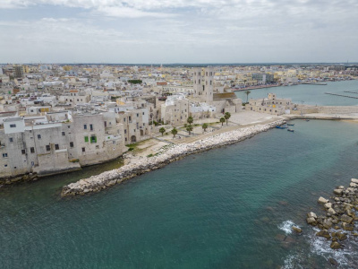 Locale commerciale sito in Via San Girolamo 12/14 - Molfetta (BA)