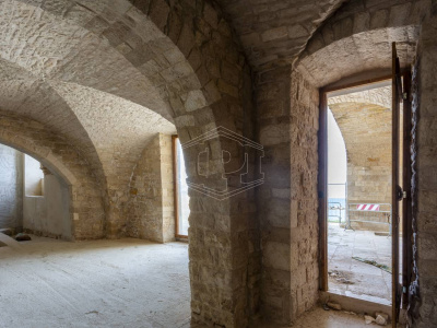 Locale commerciale sito in Via San Girolamo 12/14 - Molfetta (BA)