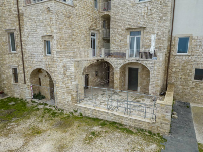 Locale commerciale sito in Via San Girolamo 12/14 - Molfetta (BA)