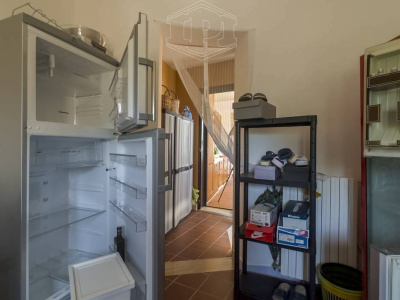 Villa con piscina sita in Viale Dei Gerani 3 - Corato (BA)