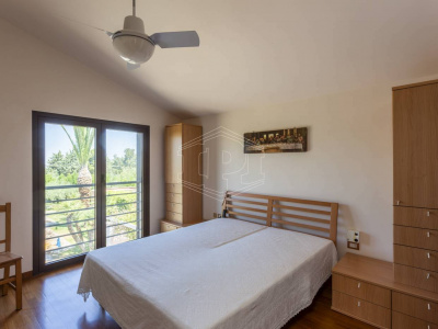 Villa con piscina sita in Viale Dei Gerani 3 - Corato (BA)