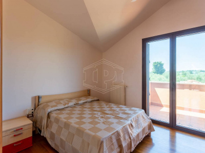 Villa con piscina sita in Viale Dei Gerani 3 - Corato (BA)