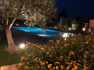 Villa con piscina sita in Viale Dei Gerani 3 - Corato (BA)