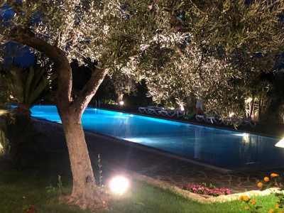 Villa con piscina sita in Viale Dei Gerani 3 - Corato (BA)