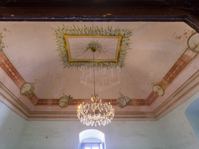 Palazzo storico sito in Strada Statale 96 - Acquaviva Delle Fonti (BA)