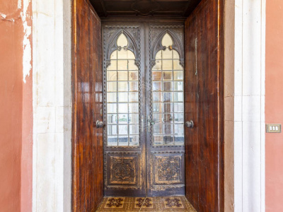 Palazzo storico sito in Strada Statale 96 - Acquaviva Delle Fonti (BA)