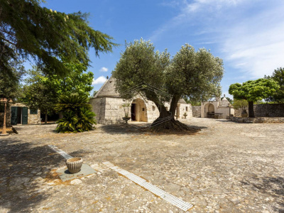 Complesso di Trulli sito in Strada Staffone 220 - Martina Franca (TA)