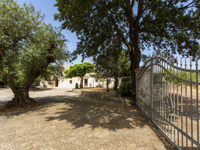 Complesso di Trulli sito in Strada Staffone 220 - Martina Franca (TA)