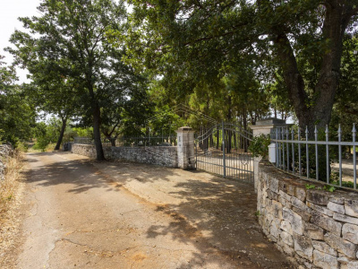 Complesso di Trulli sito in Strada Staffone 220 - Martina Franca (TA)