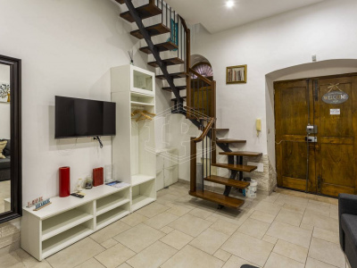 Intera Palazzina sita in Strada Arco Della Neve 10 - Bari (BA)