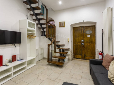 Intera Palazzina sita in Strada Arco Della Neve 10 - Bari (BA)