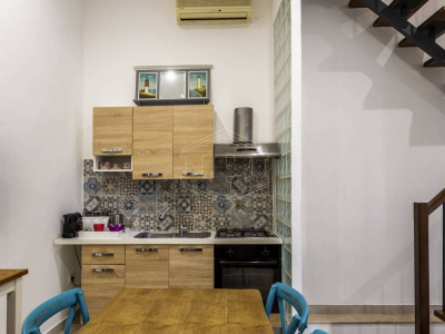 Intera Palazzina sita in Strada Arco Della Neve 10 - Bari (BA)