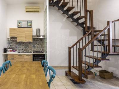 Intera Palazzina sita in Strada Arco Della Neve 10 - Bari (BA)