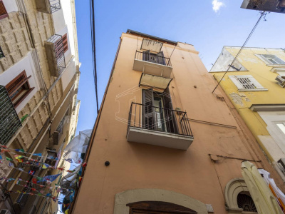 Intera Palazzina sita in Strada Arco Della Neve 10 - Bari (BA)