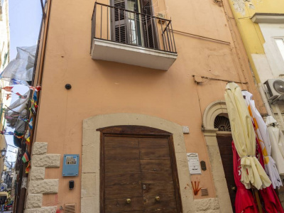 Intera Palazzina sita in Strada Arco Della Neve 10 - Bari (BA)