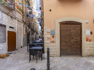 Intera Palazzina sita in Strada Arco Della Neve 10 - Bari (BA)