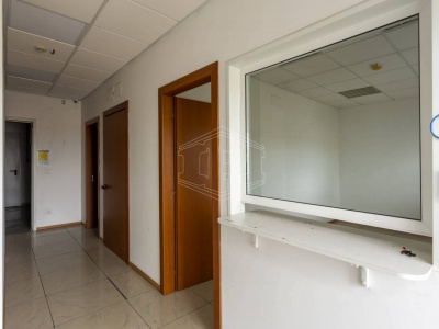 Capannone sito all'interporto in Viale Maestri Del Lavoro - Bari (BA)