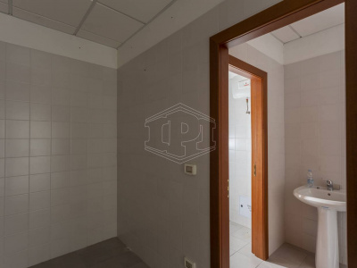 Capannone sito all'interporto in Viale Maestri Del Lavoro - Bari (BA)