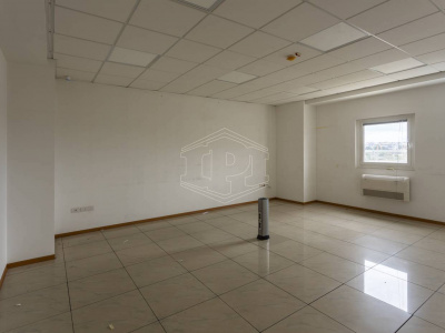 Capannone sito all'interporto in Viale Maestri Del Lavoro - Bari (BA)