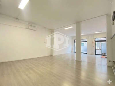 Locale commerciale sito in Via Capitano Sauro 2 - Noicattaro (BA)