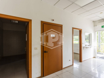 Capannone sito nell'Interporto - Bari (BA)