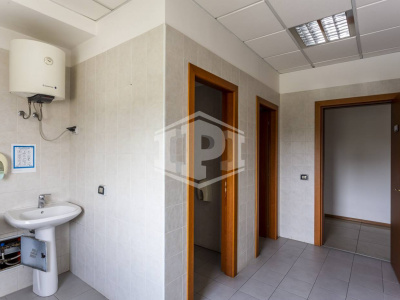 Capannone sito nell'Interporto - Bari (BA)