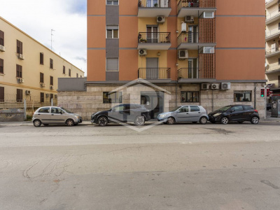 Unità immobiliare sita in Via F.sco Campione 41/43A/45A - Bari (BA)