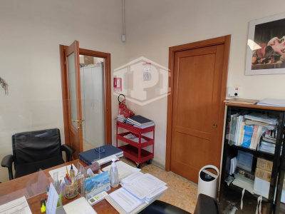 Unità immobiliare sita in Via F.sco Campione 41/43A/45A - Bari (BA)