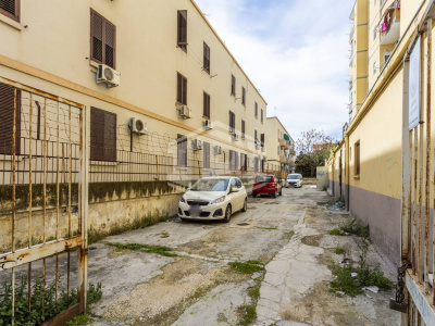 Unità immobiliare sita in Via F.sco Campione 41/43A/45A - Bari (BA)