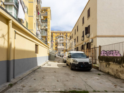 Unità immobiliare sita in Via F.sco Campione 41/43A/45A - Bari (BA)
