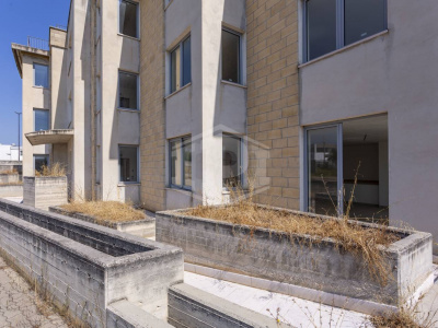 Palazzina uffici con capannone siti in Zona Produttiva D  KM 97,800 - SP. 231