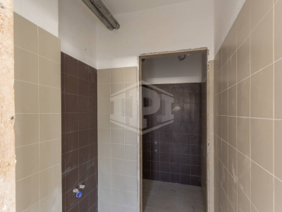 Palazzina uffici con capannone siti in Zona Produttiva D  KM 97,800 - SP. 231