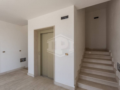 Palazzina uffici con capannone siti in Zona Produttiva D  KM 97,800 - SP. 231