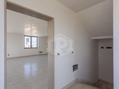 Palazzina uffici con capannone siti in Zona Produttiva D  KM 97,800 - SP. 231