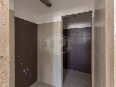 Palazzina uffici con capannone siti in Zona Produttiva D  KM 97,800 - SP. 231