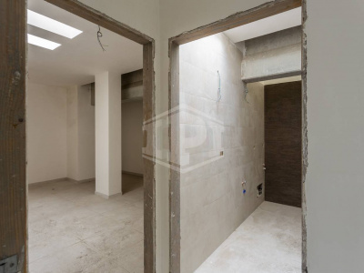 Palazzina uffici con capannone siti in Zona Produttiva D  KM 97,800 - SP. 231