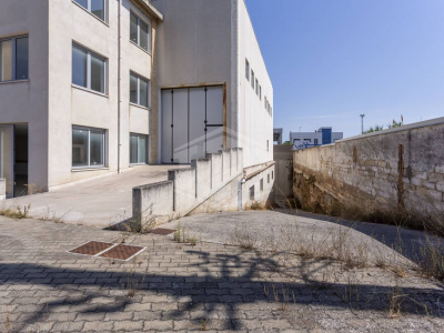 Palazzina uffici con capannone siti in Zona Produttiva D  KM 97,800 - SP. 231