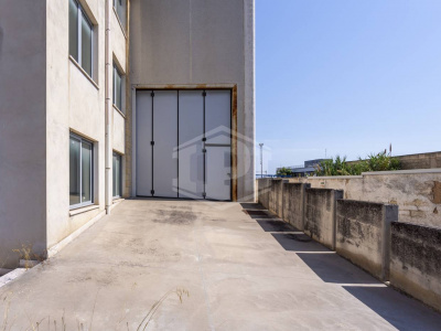 Palazzina uffici con capannone siti in Zona Produttiva D  KM 97,800 - SP. 231