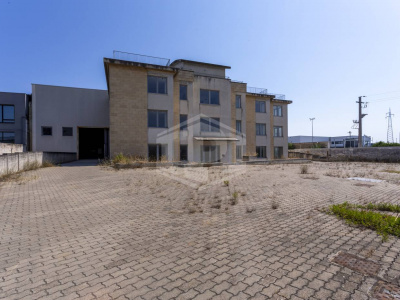 Palazzina uffici con capannone siti in Zona Produttiva D  KM 97,800 - SP. 231