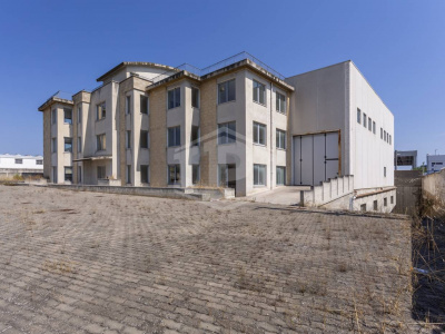 Palazzina uffici con capannone siti in Zona Produttiva D  KM 97,800 - SP. 231