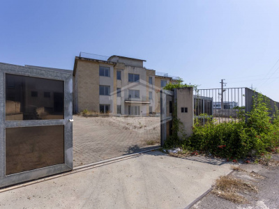 Palazzina uffici con capannone siti in Zona Produttiva D  KM 97,800 - SP. 231