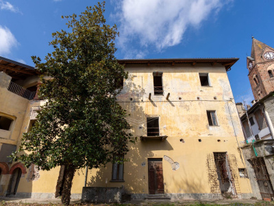 Palazzina d'epoca in Via Umberto I 23 - Avigliana (TO)