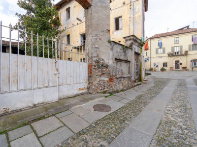 Palazzina d'epoca in Via Umberto I 23 - Avigliana (TO)